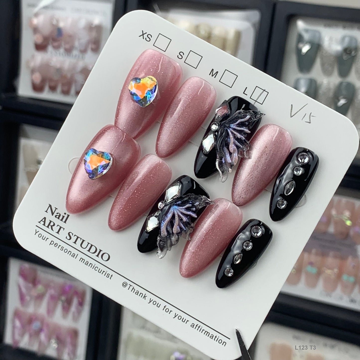 L123 T3 press on nails