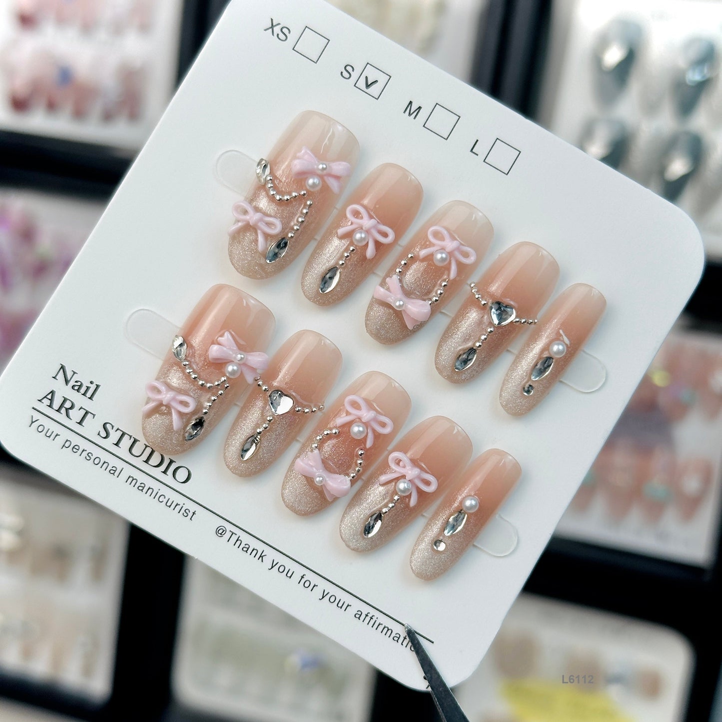 L6112 press on nails