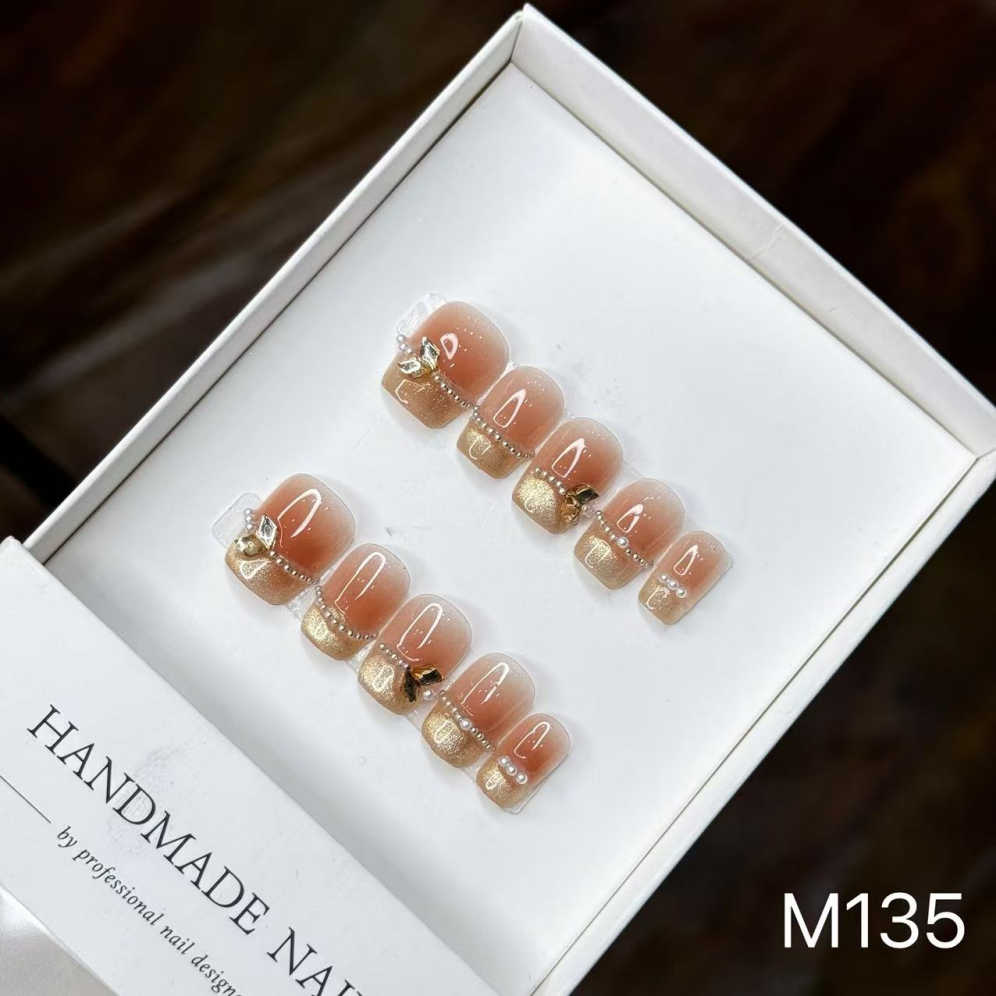 M131~M145--$2 CAT EYES NAILS