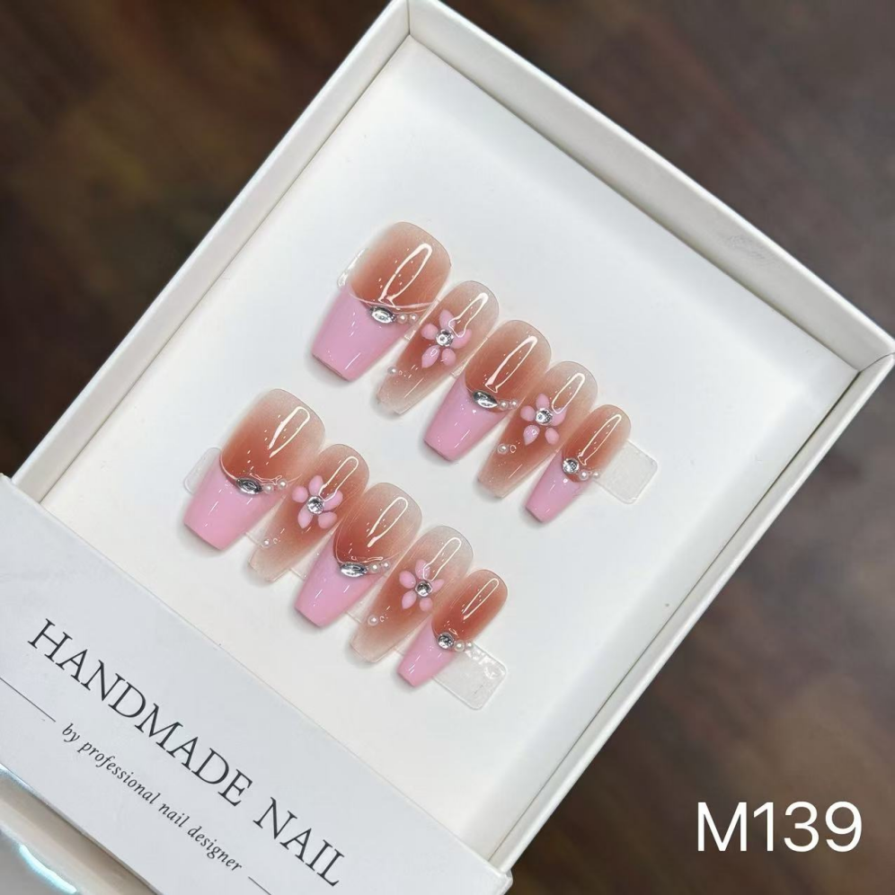 M131~M145--$2 CAT EYES NAILS