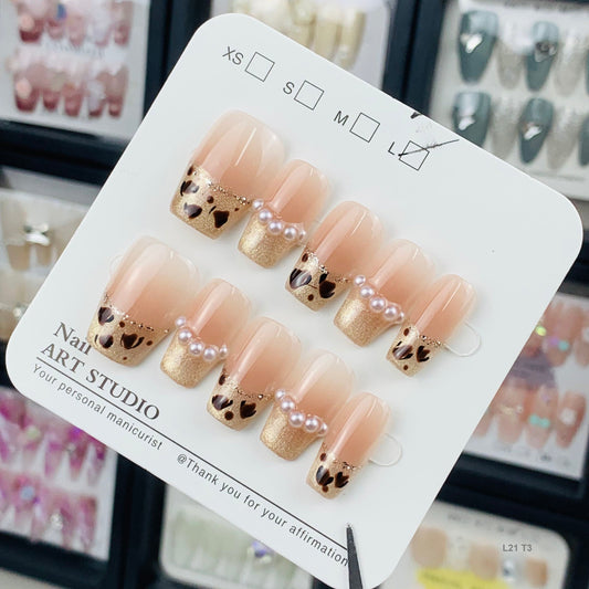L21 T3 press on nails