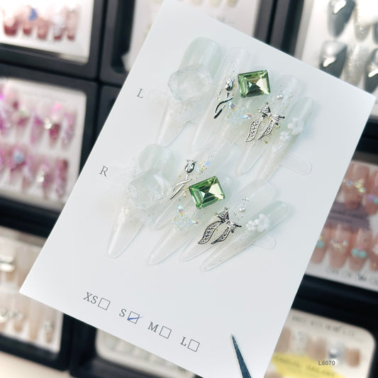 L6070  press on nails
