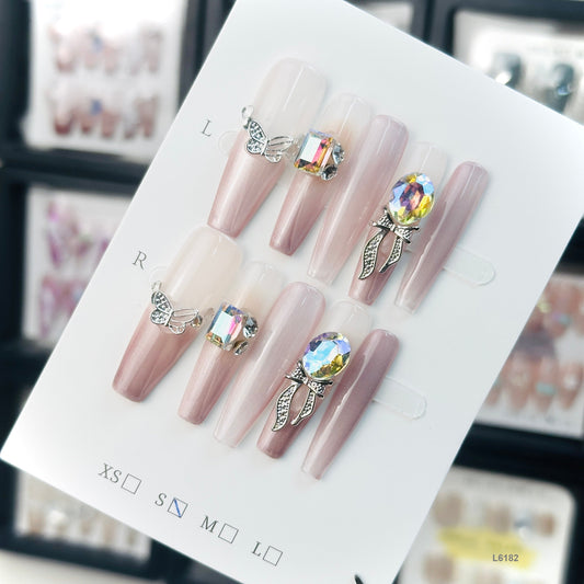 L6182   press on nails