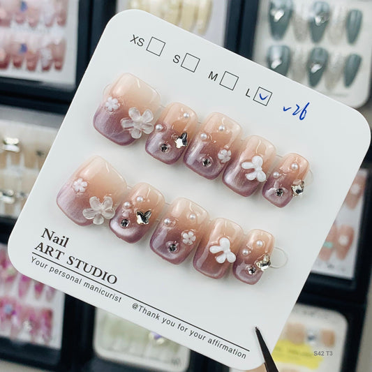 S42  press on nails